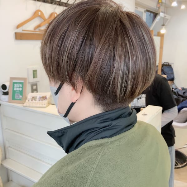 ハイライトマッシュショート刈り上げ女子下北沢世田谷区美容室