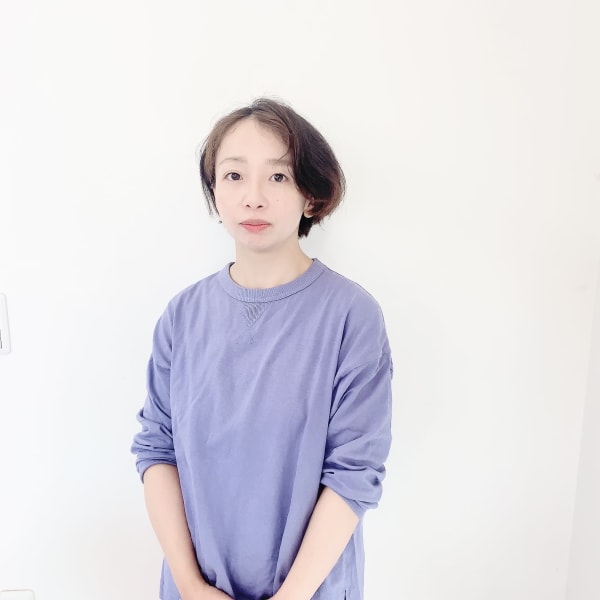 Hi FIVE hair&face【ハイファイブ ヘアーアンドフェイス】のスタッフ紹介。Megumi