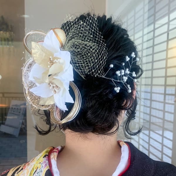 ヘアセット　卒業式　シニヨン　編み込み