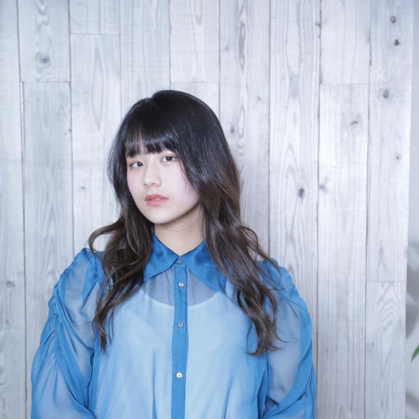 （仙台美容室）前髪ありのコテ巻きレイヤースタイル！