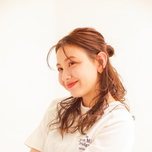 大人っぽいゆるふわ巻きアレンジ