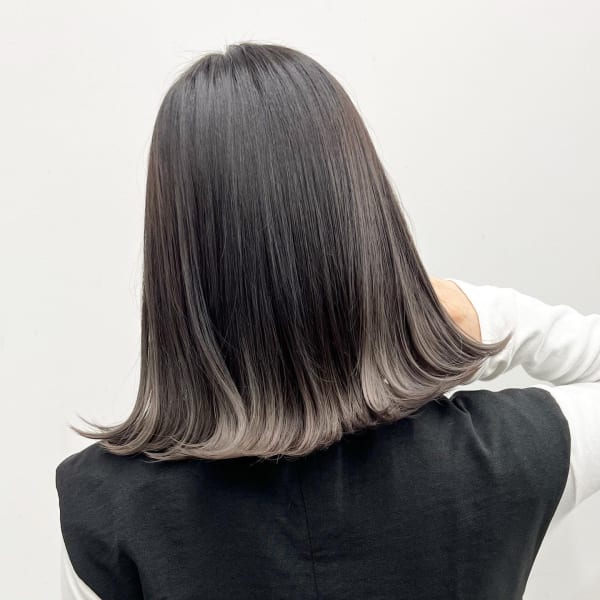 グレージュグラデーションカラー