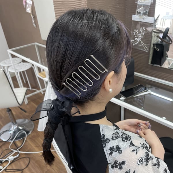 タイトポニーテール