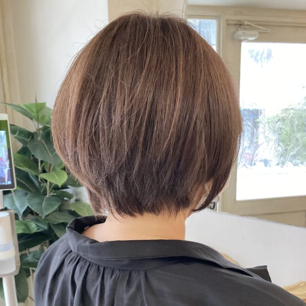 骨格補正大人の前下がりショートボブ経堂豪徳寺梅ヶ丘の美容室