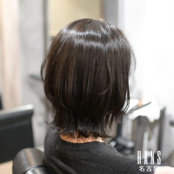 【HANS名古屋伏見】ひし形くびれシルエットが魅力的な外ハネ