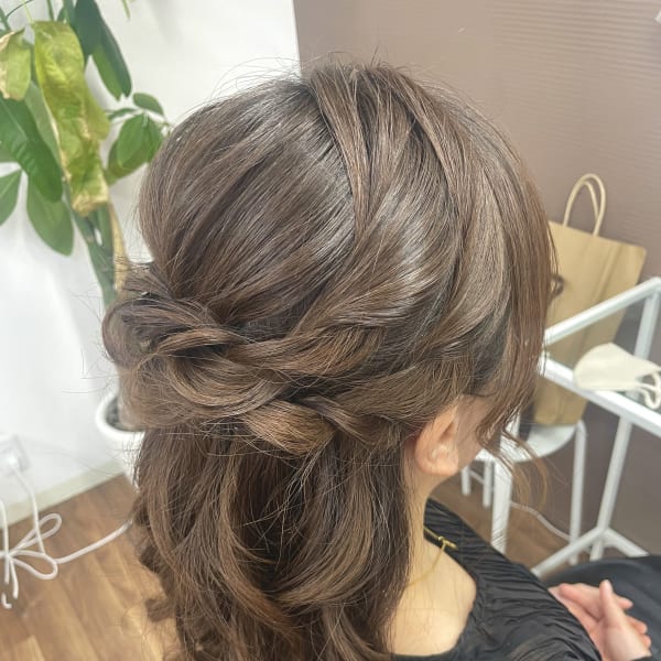 大人綺麗系ハーフアップ