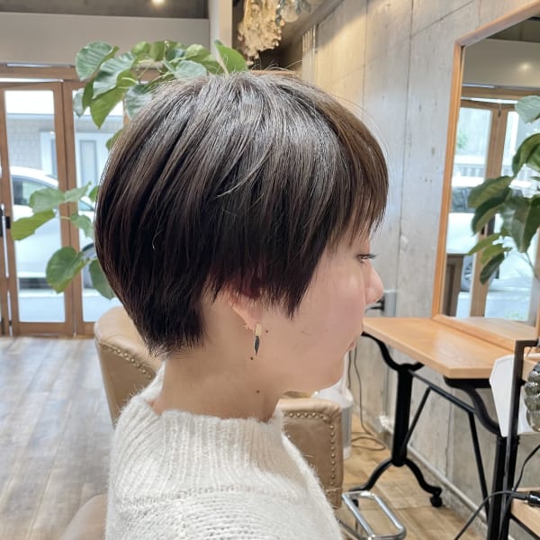 【 t o t . 】ピアスが映えるショートボブ☆|t o t . f a m .