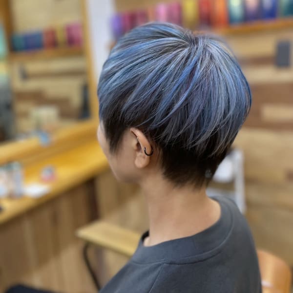 グレーベース×ブルーカラー/BYRONBAY TOKYO