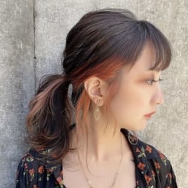 イヤリングカラー　インナーカラー　おくれ毛　グラデーション