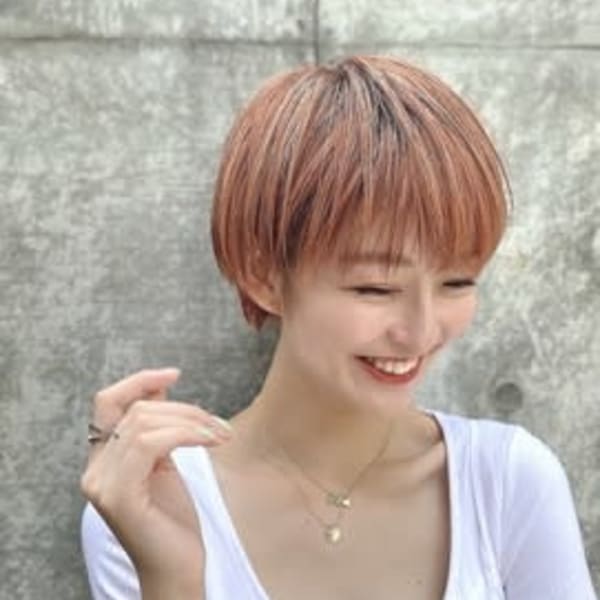 オレンジヘア ショートボブ 耳掛け オレンジカラー