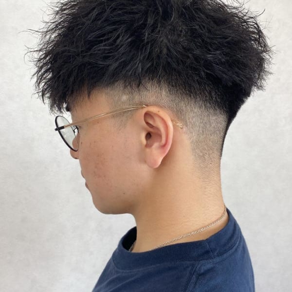 前下がりナチュラルフェードスタイル|ビーケアーズトヨカワ be-cares toyokawa