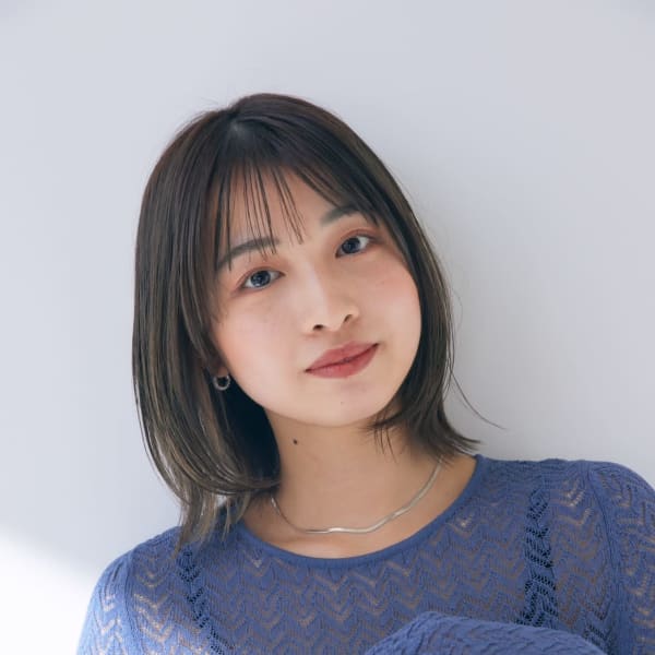 外ハネボブ×シースルーバング×グレー系カラー【渋谷/渋谷駅】|クロードモネ H2O・AVEDA 渋谷ヒカリエshinQs店