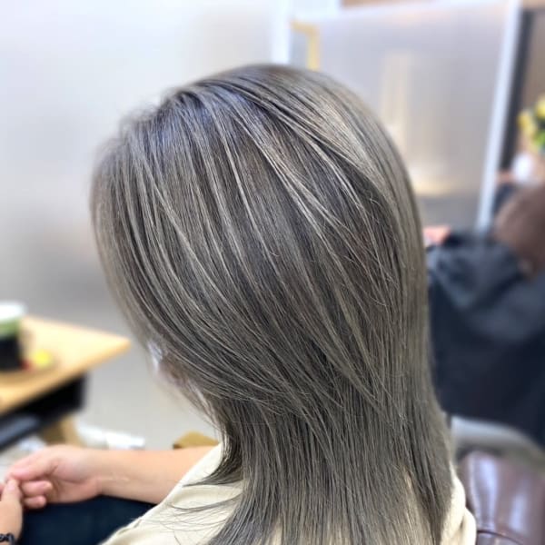 エアタッチ後2回目来店時グレージュカラー