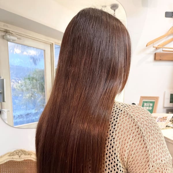 髪質改善トリートメントロングヘア縮毛矯正ハイトーンベージュ