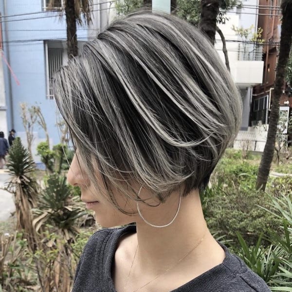 外国人風バレイヤージュ、ハイライトカラーアッシュグレージュ