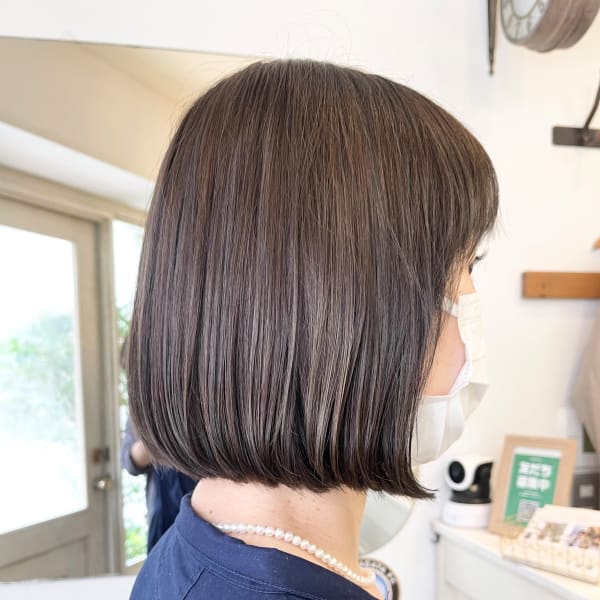 透ける透明感カラー内巻きボブ簡単スタイリングオイル仕上げ