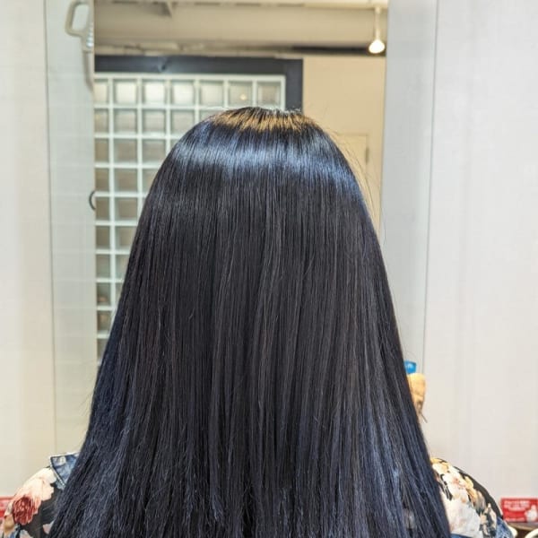 ダークブルーブラック