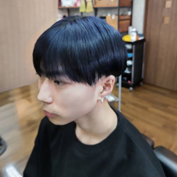 カットサロンタウラアルチザンヘアー