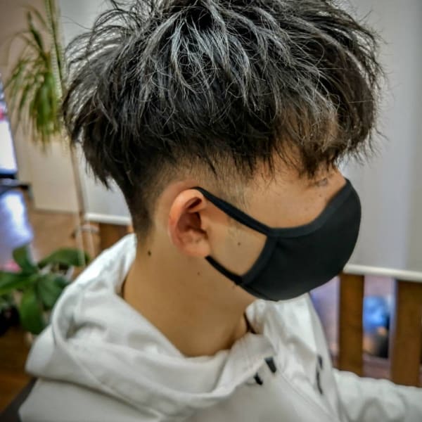 カットサロンタウラアルチザンヘアー