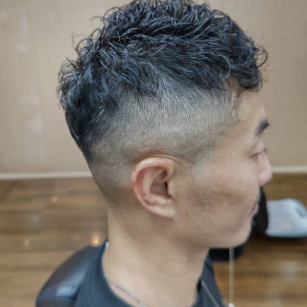 カットサロンタウラアルチザンヘアー
