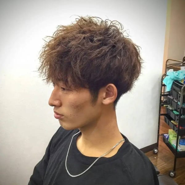 カットサロンタウラアルチザンヘアー