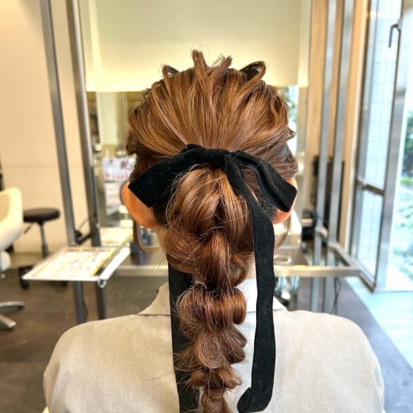 ベロアリボン　ポニーテール|RAIN　hair&beauty神戸三宮