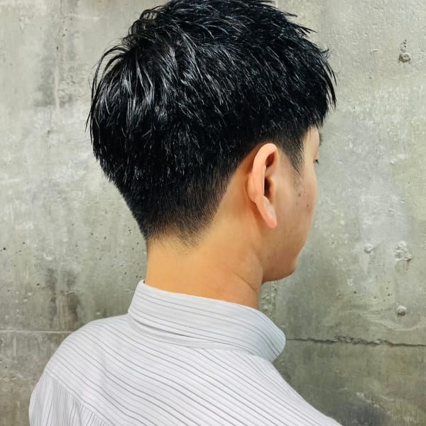 黒髪 束感 ベリーショート ビジネス アップバング
