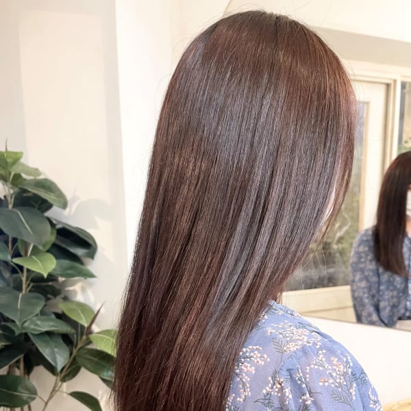 髪質改善艶髪で毛先までうるおいのあるヘアケアを梅ヶ丘美容室