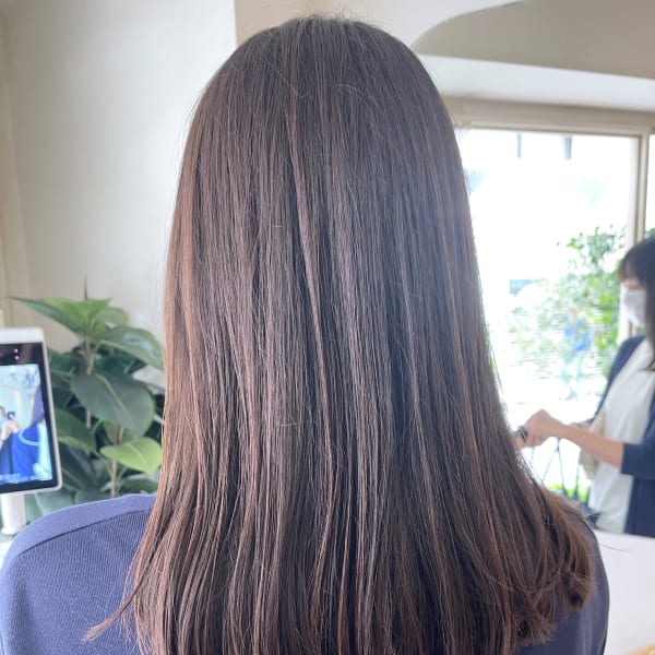 柔らかく見える内巻きストレート毛先が綺麗に見えたい方おすすめ