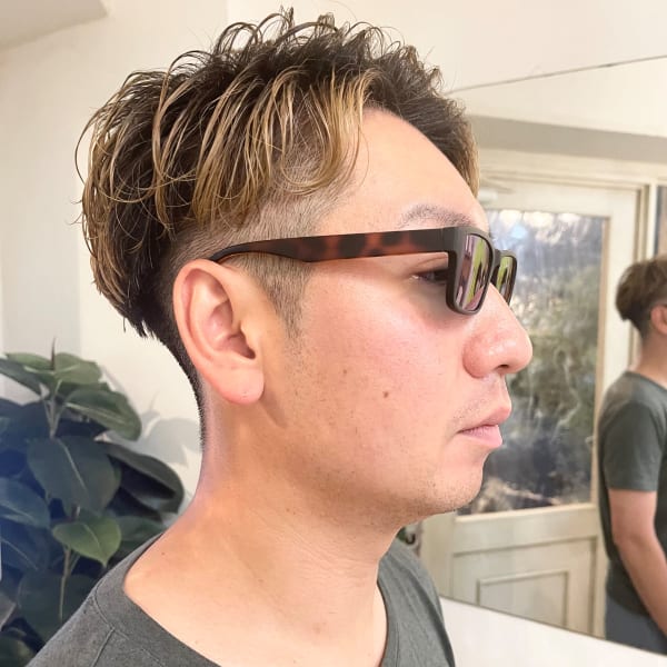 メンズハイライトパーマブリーチ一回刈り上げカット梅ヶ丘美容室