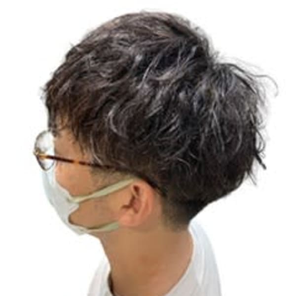 ツーブロック＋波巻きパーマ