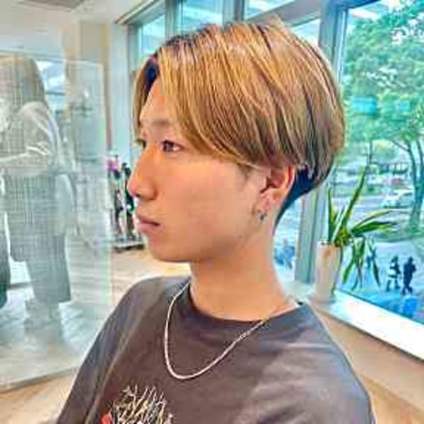 メンズカット 酸性ストレート カルマヘア 金髪マッシュ