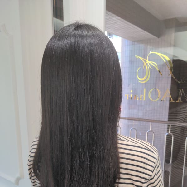 くせ毛改善ヘアスタイル（2枚目ビフォーあり）