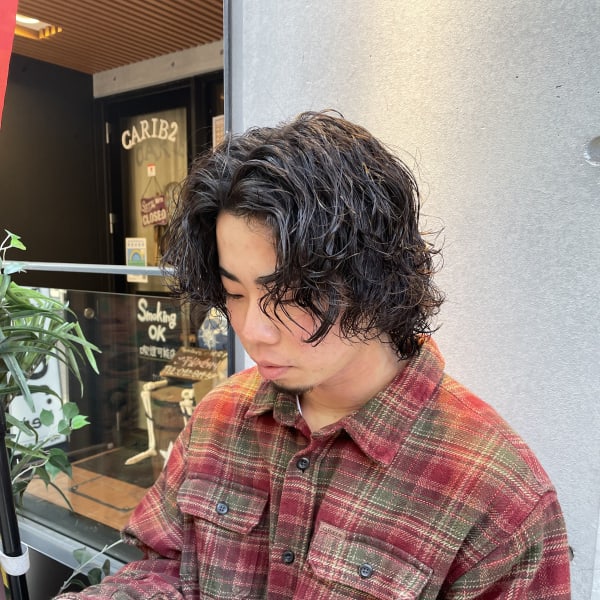 メンズロングミディアム強めスパイラルロン毛濡れ髪ウェットヘア