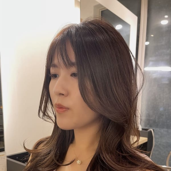 【Des.Art天神赤坂】20代30代/レイヤーカットひし形