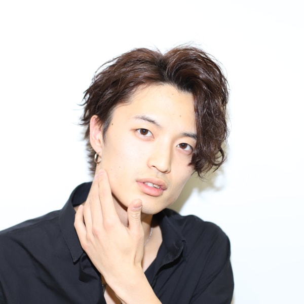 かき上げスパイラルパーマウルフ