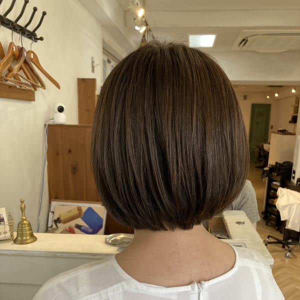 大人の丸みショートシンプルでコンパクトな髪型梅ヶ丘豪徳寺