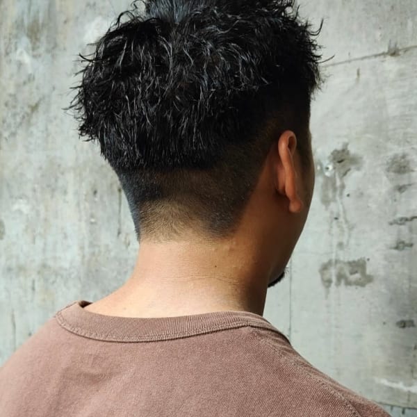 束感  刈り上げ ベリーショート ツイストパーマ