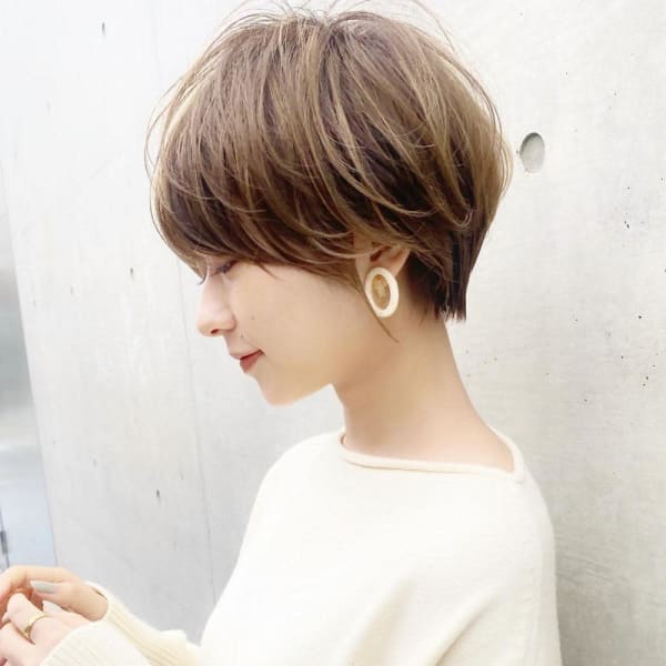 大人可愛い前髪ありのひし形マッシュショートパーマ20代30代