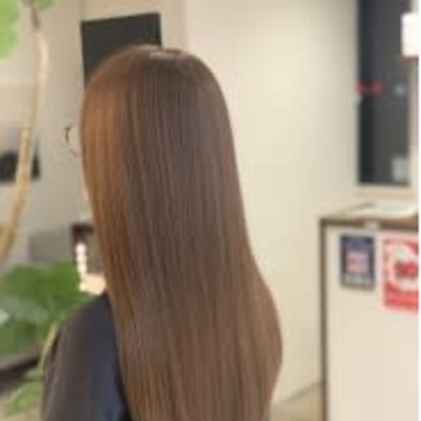 やわらかベージュ