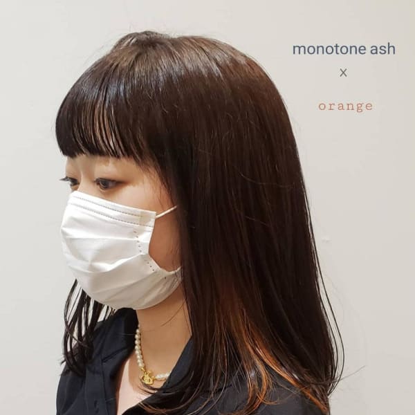 ビビッドなオレンジ