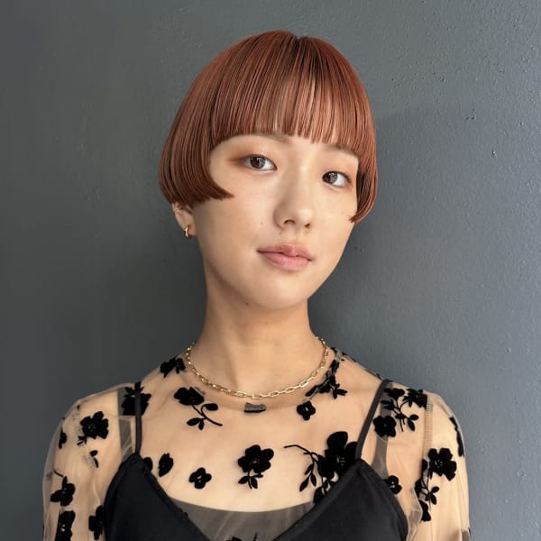 ショートボブ