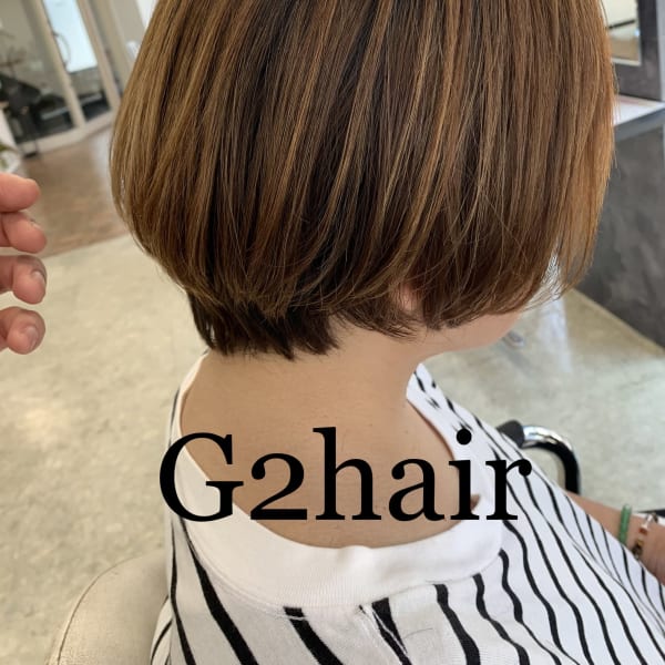 丸みを残したストレートショートボブ