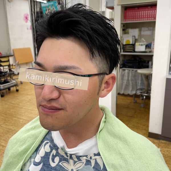 ソフトモヒカン | CUT CLUB 髪切虫(カットクラブ カミキリムシ)のヘアスタイル | 美容院・美容室を予約するなら楽天ビューティ