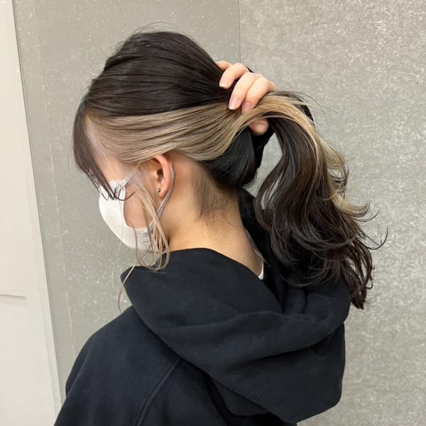 デザインカラー　インナーカラー　イヤリングカラーケアブリーチ