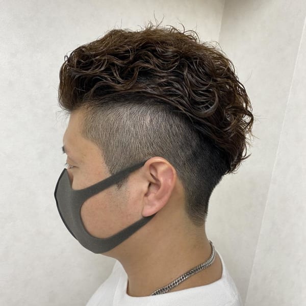 オールバック風カールパーマ|ビーケアーズトヨカワ be-cares toyokawa