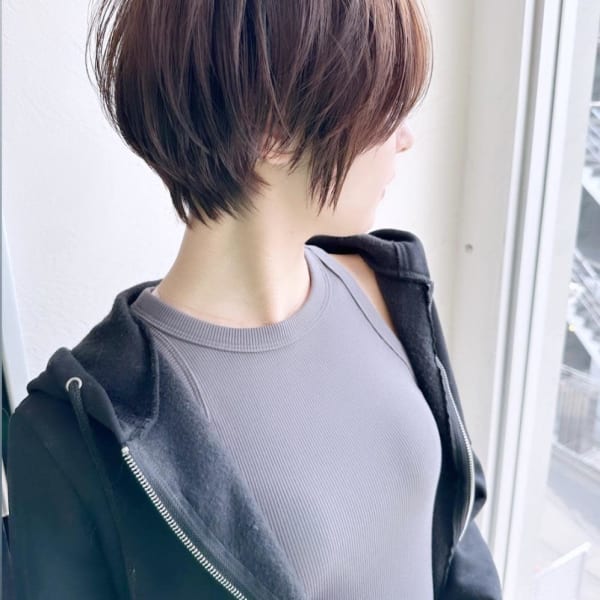 大人可愛い前髪ありのひし形マッシュショートパーマ20代30代