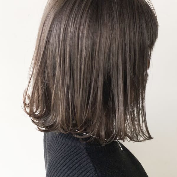 オフィス前下がりボブ/ショート|全席個室型美容室 GALLARIA Elegante各務原店