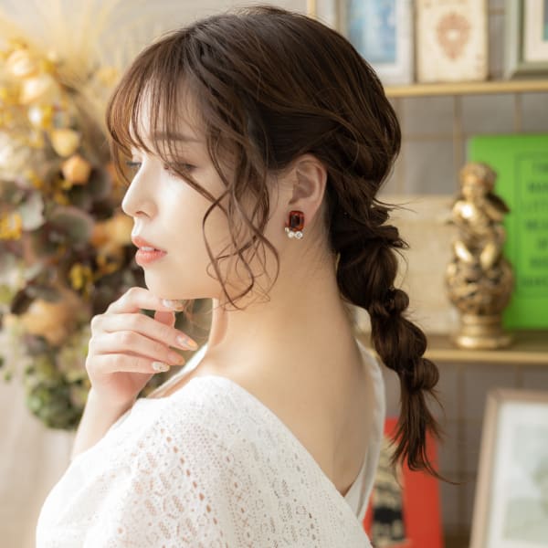 抜け感大人ガーリー外国人風編み込みアレンジ　ことりベージュ