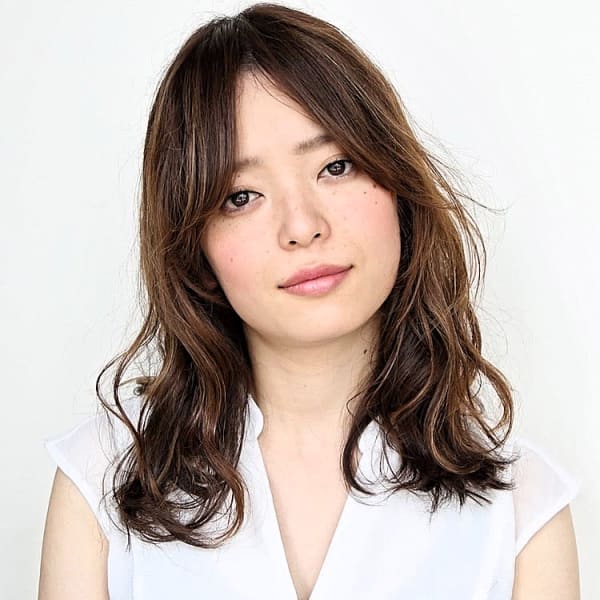 自然なツヤのロングレイヤー